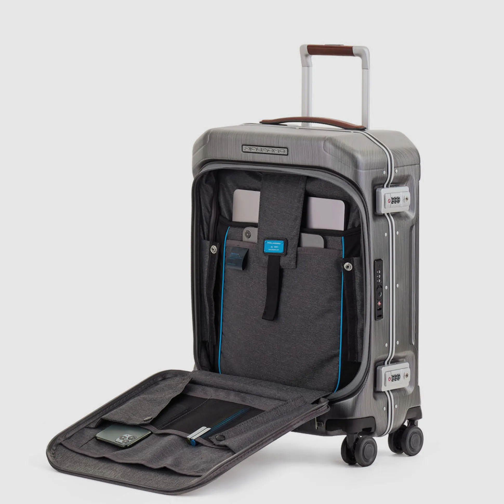Cabin size, hardside computer spinner 15,6" | Shop Piquadro