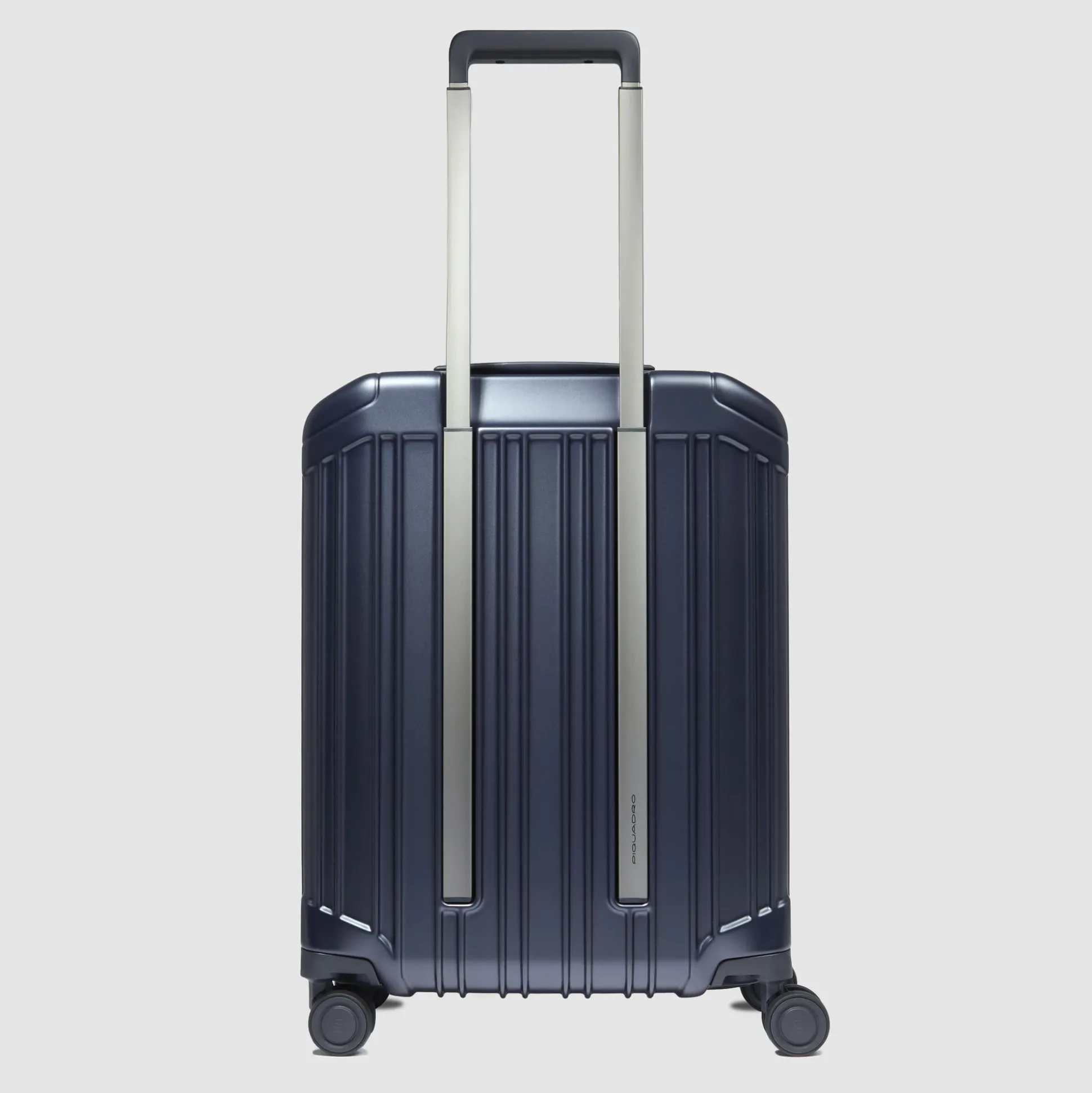 Cabin size, ultra slim hardside spinner | Shop Piquadro