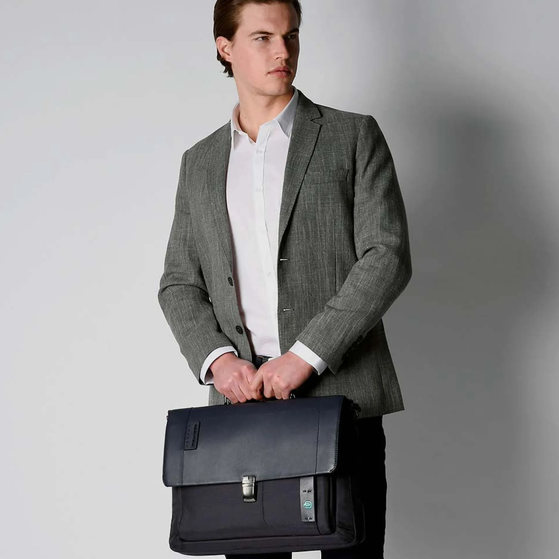 Cartable porte-ordinateur 15" expansible à rabat