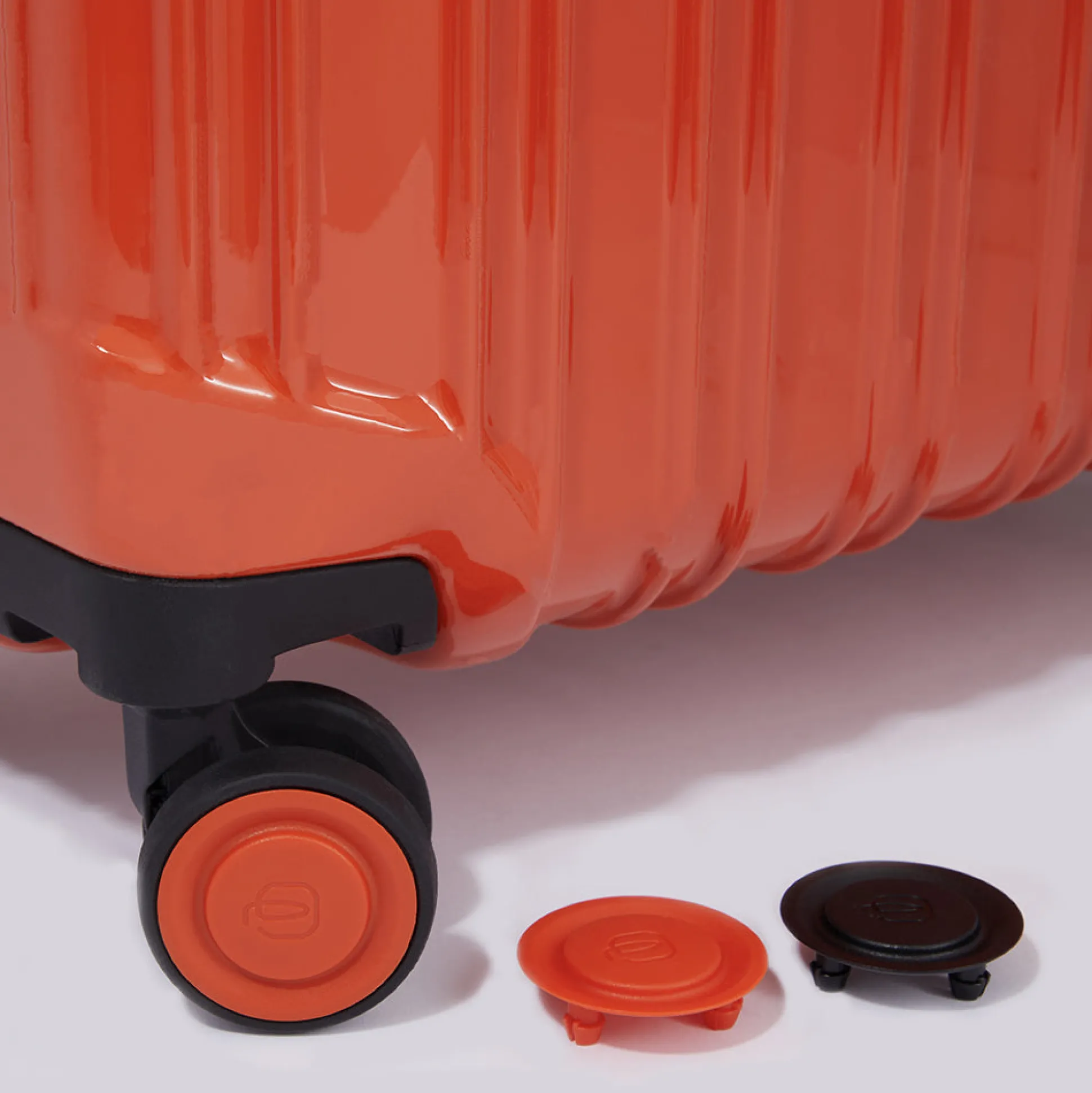 Medium size, spinner | Shop Piquadro