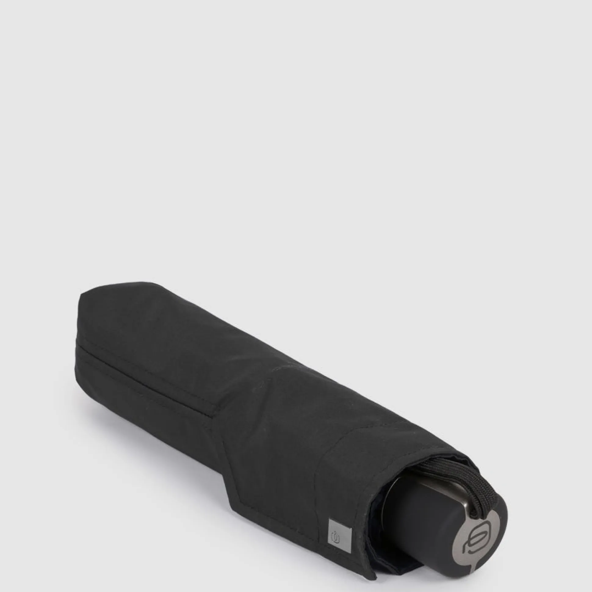 Parapluie pliant coupe-vent en tissu recyclé