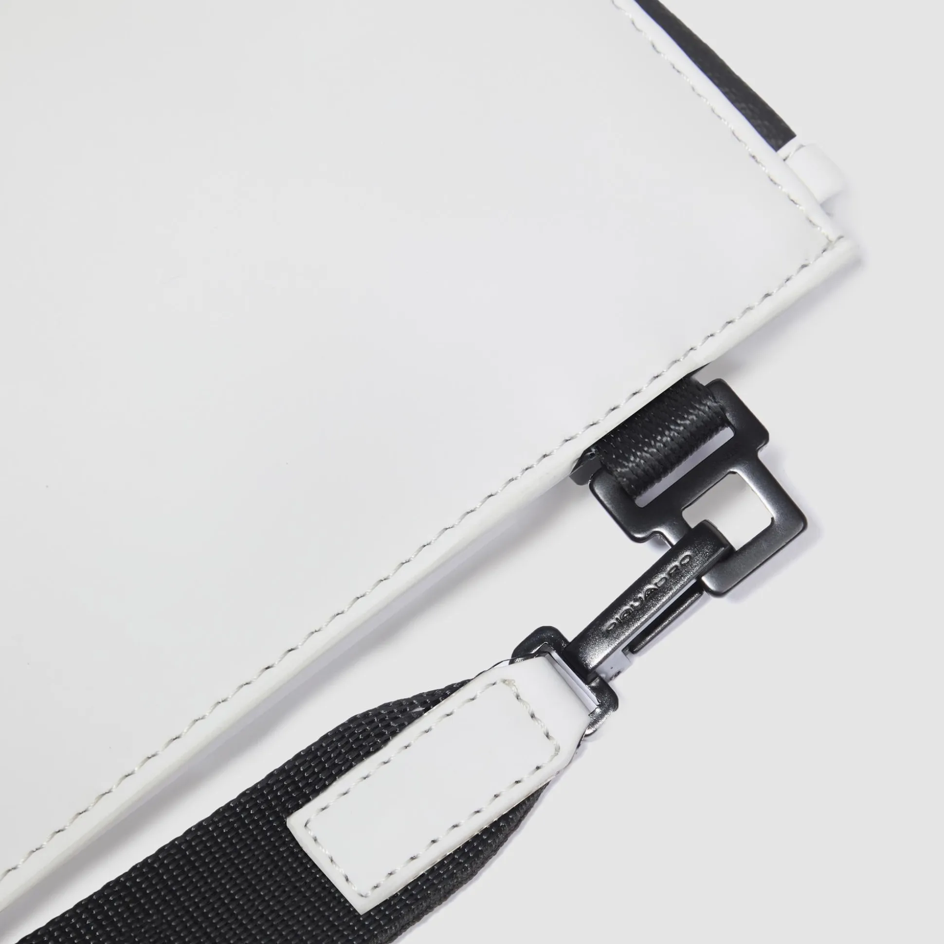 Pochette déperlante pour iPad® 11"