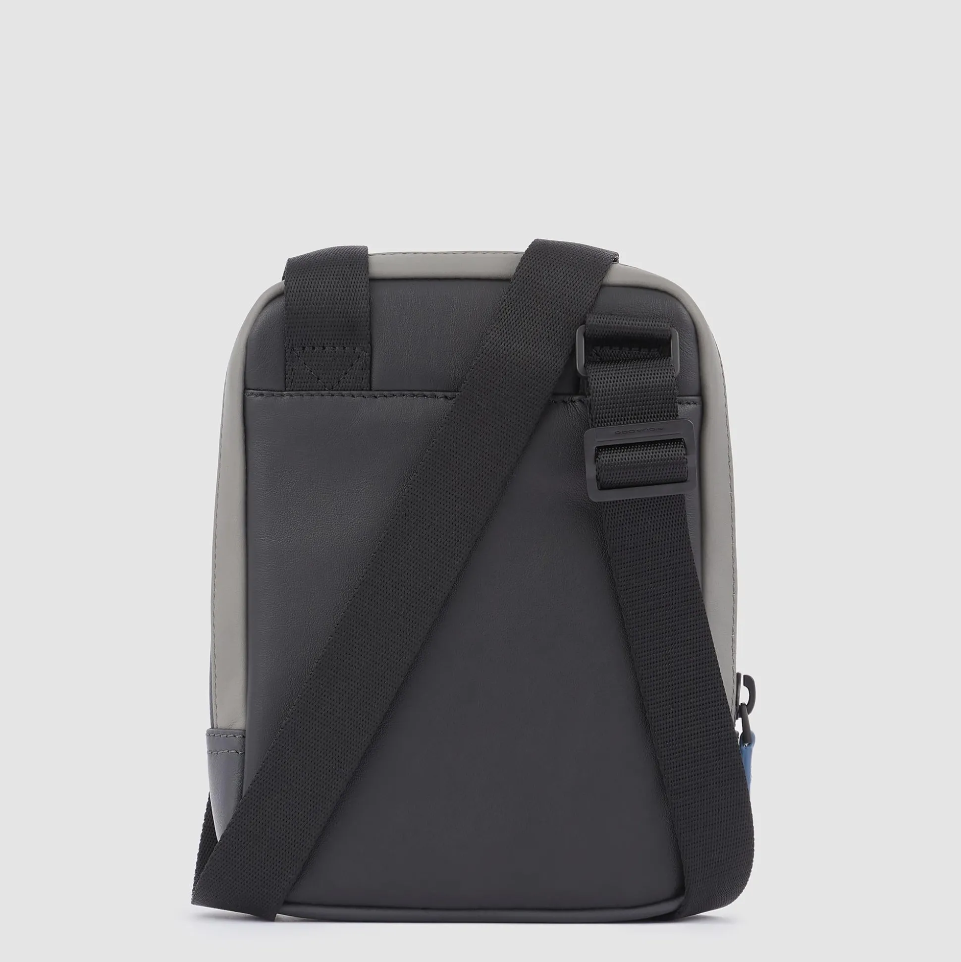 Pocket crossbody bag with iPad®mini | Shop Piquadro