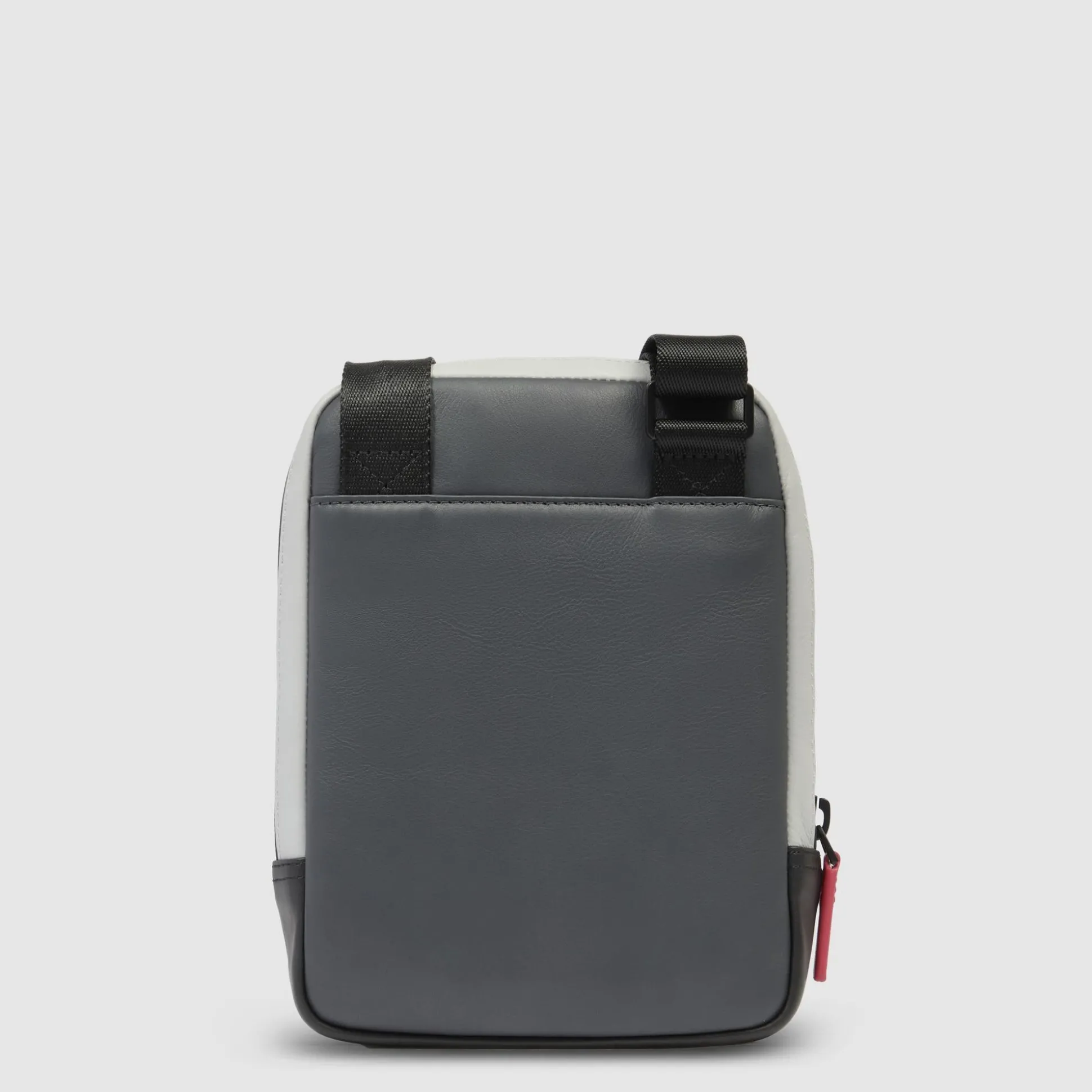Pocket crossbody bag with iPad®mini | Shop Piquadro