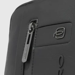 Pocket crossbody bag with iPad®mini | Shop Piquadro
