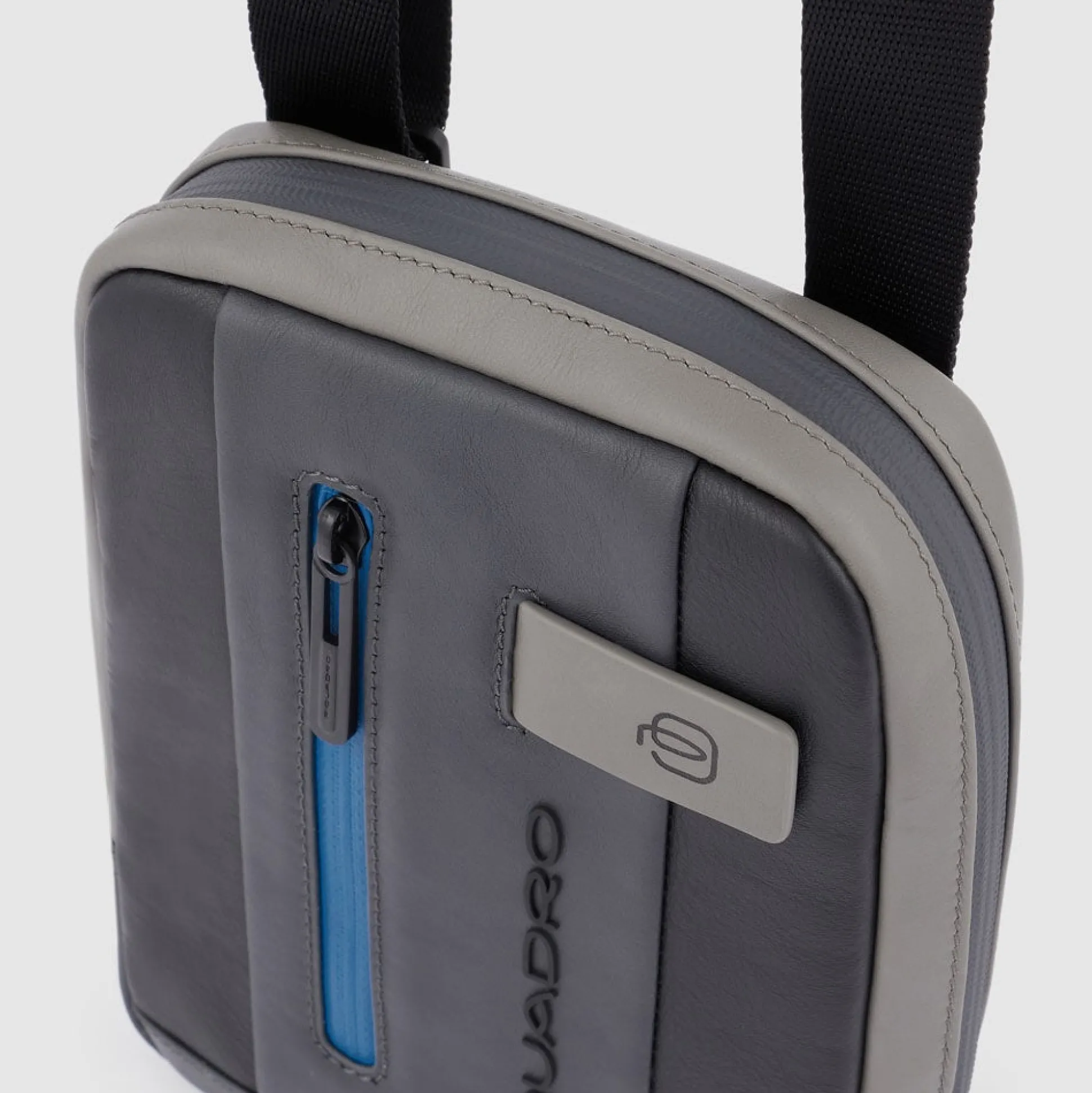 Pocket crossbody bag with iPad®mini | Shop Piquadro