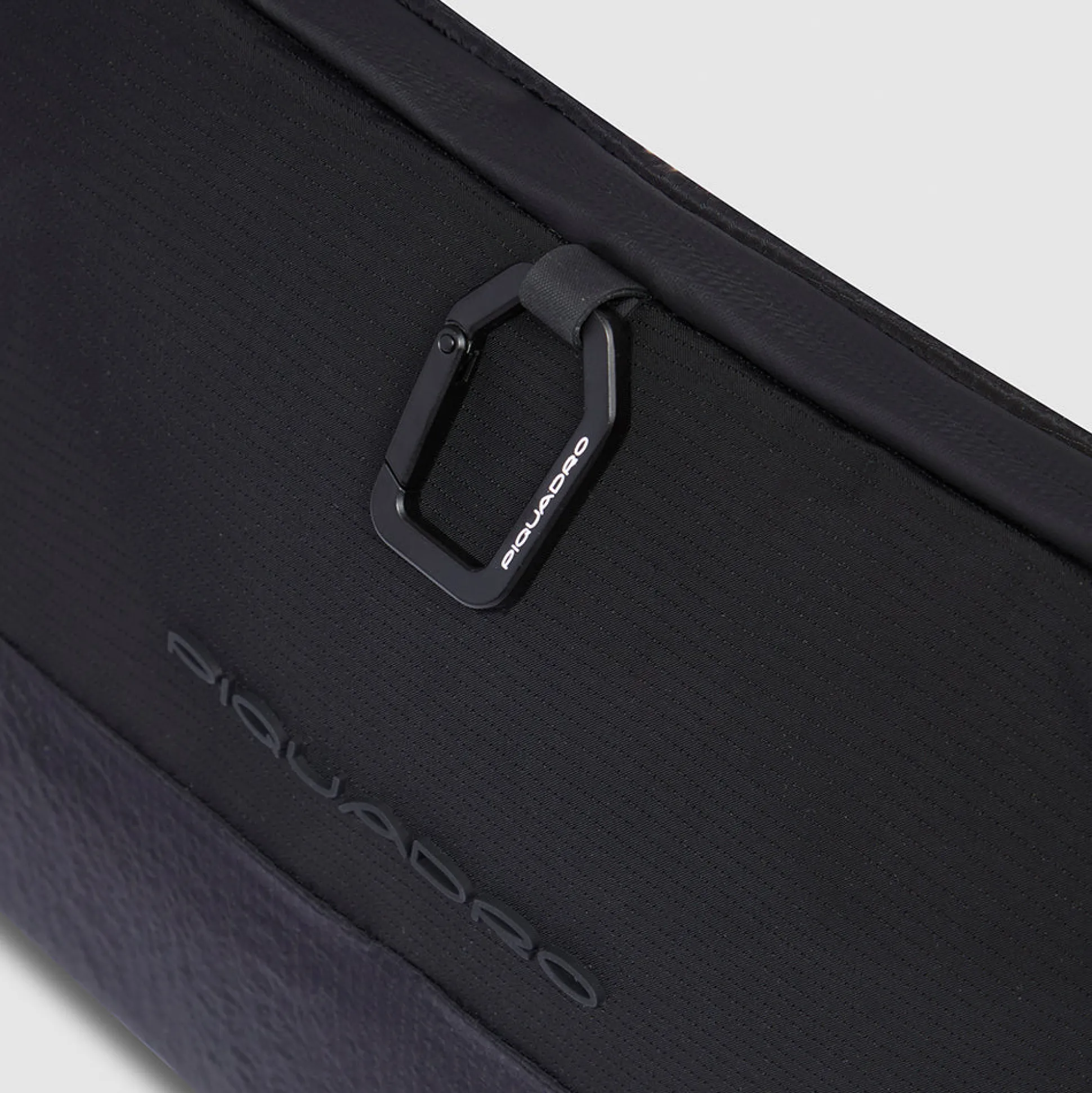 Sac à bandoulière rond moyen en tissu