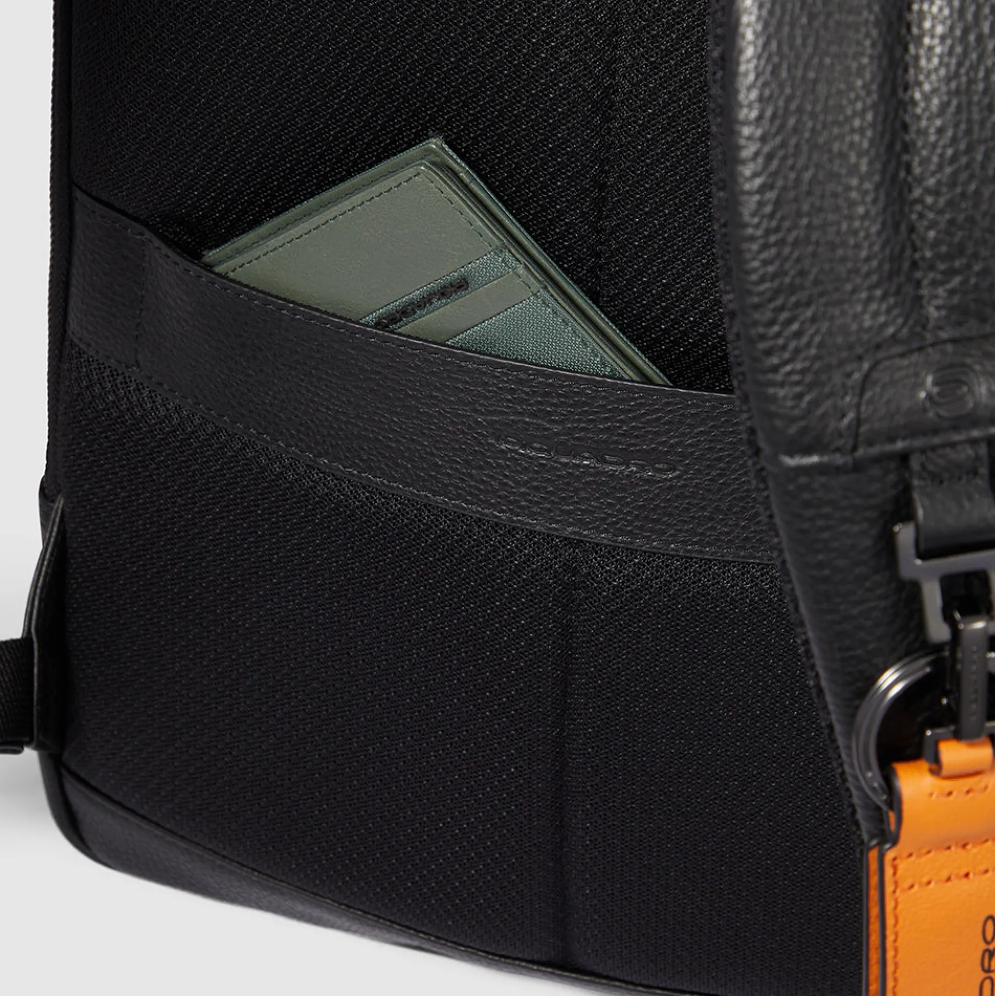 Sac à dos fin pour ordinateur 14"