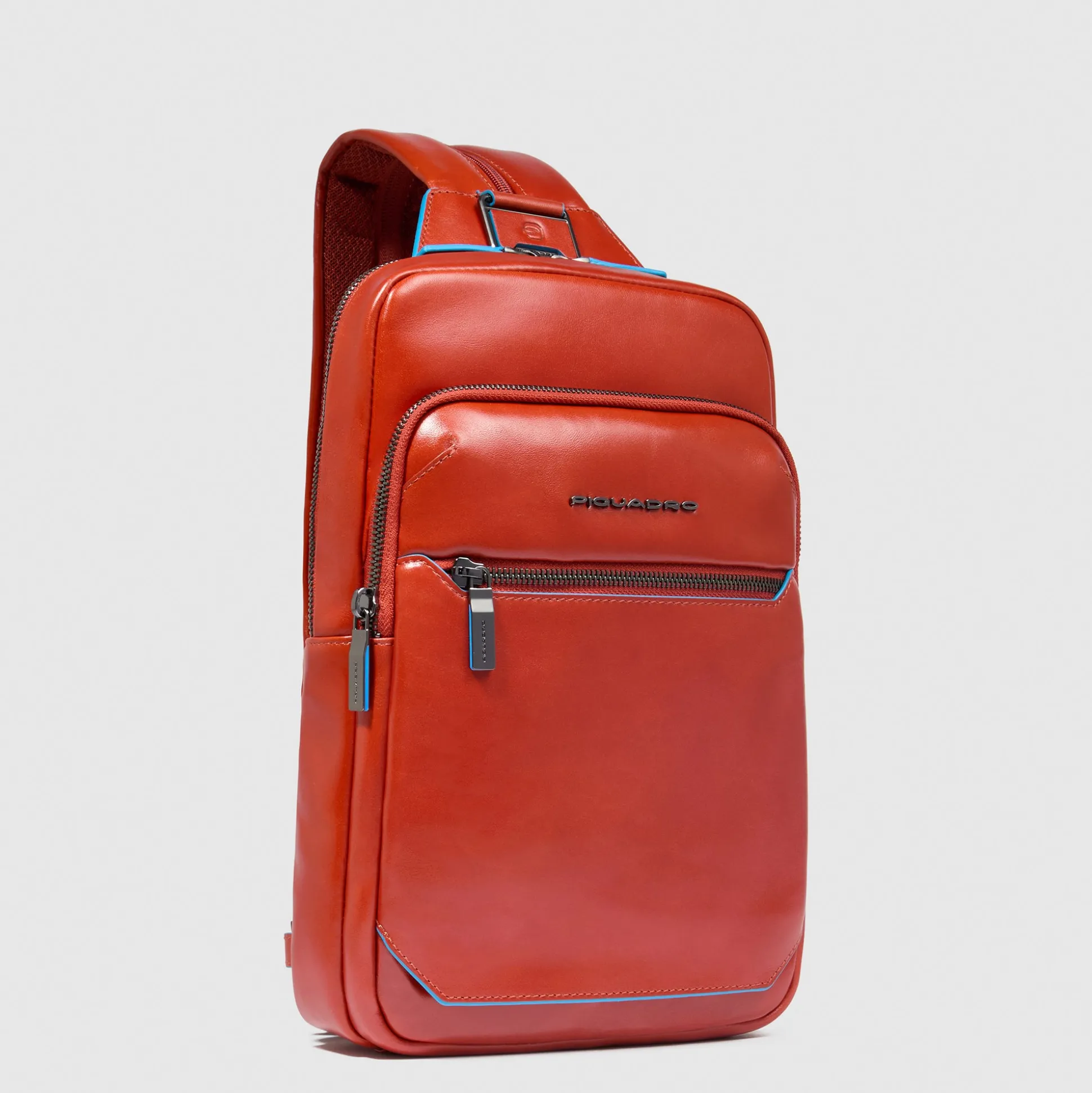 Sac de poitrine homme convertible en sac à dos