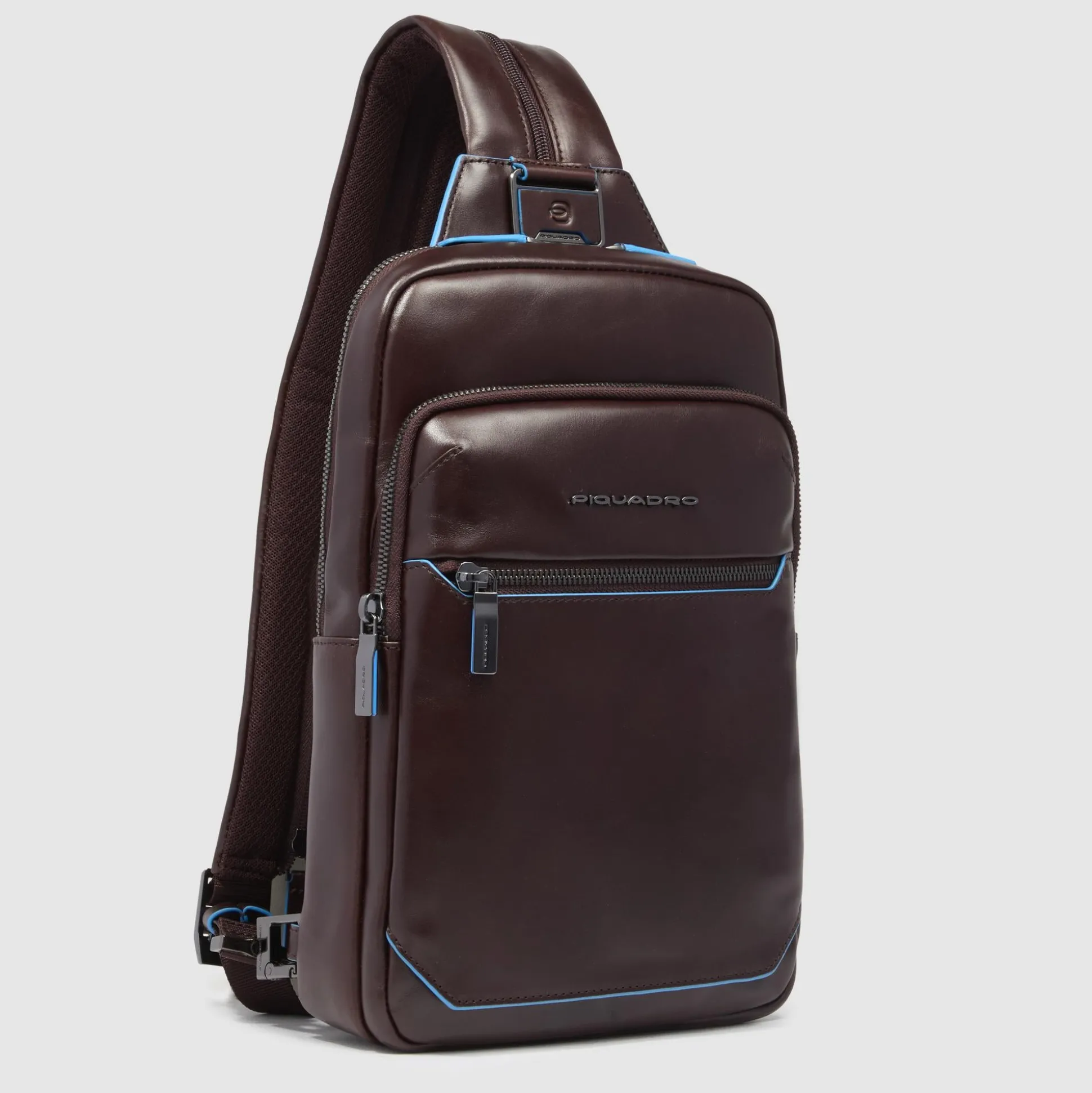 Sac de poitrine homme convertible en sac à dos