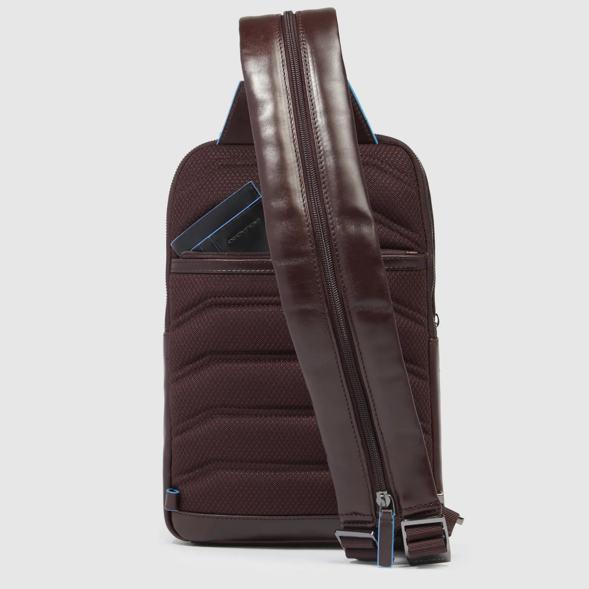 Sac de poitrine homme convertible en sac à dos