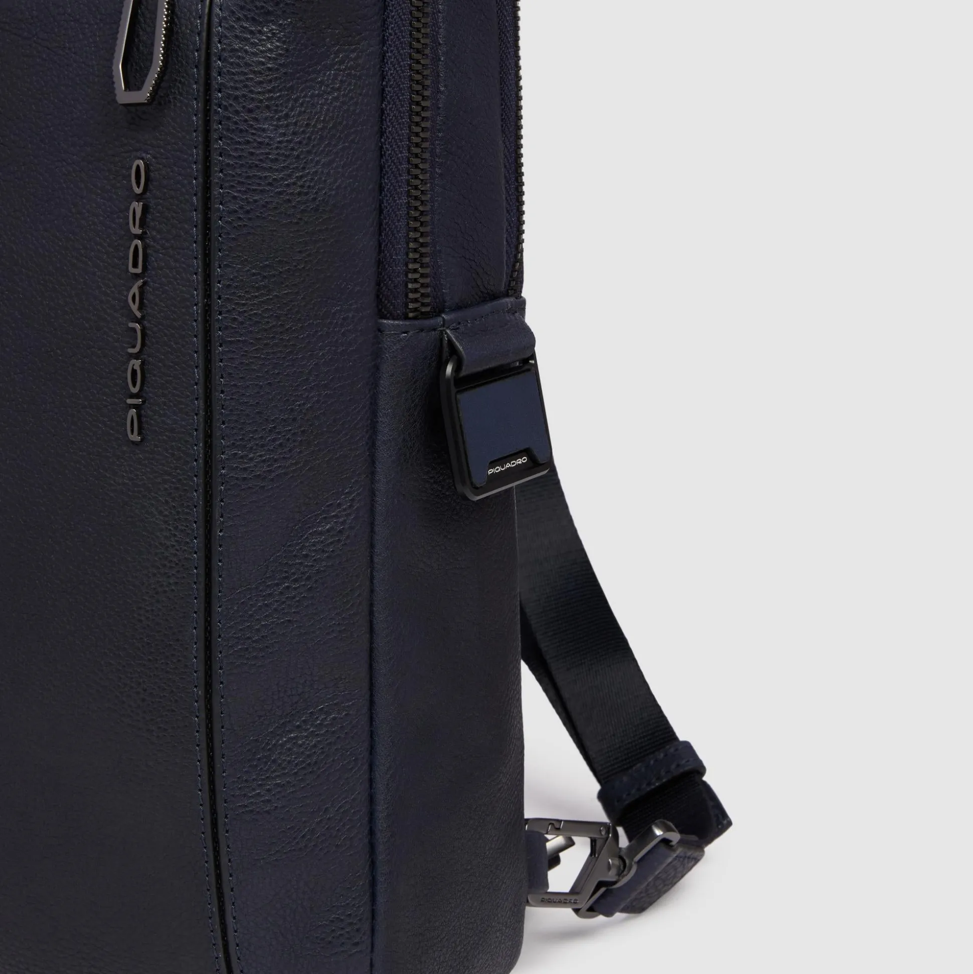 Sac de poitrine homme personnalisable