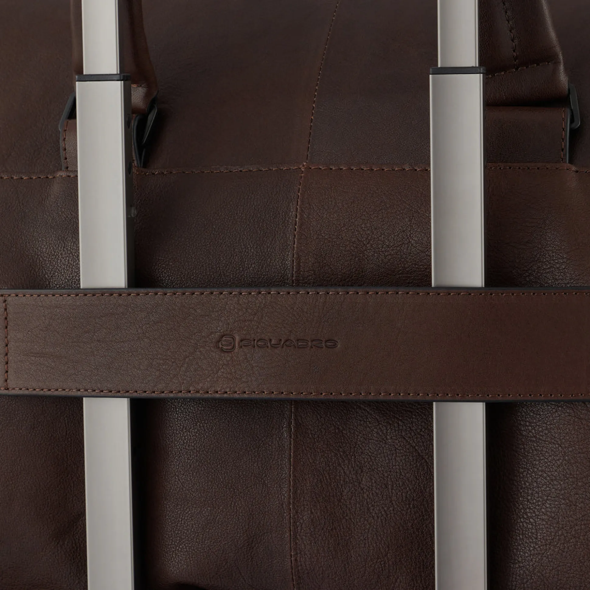 Sac de voyage avec sangle de fixation pour trolley