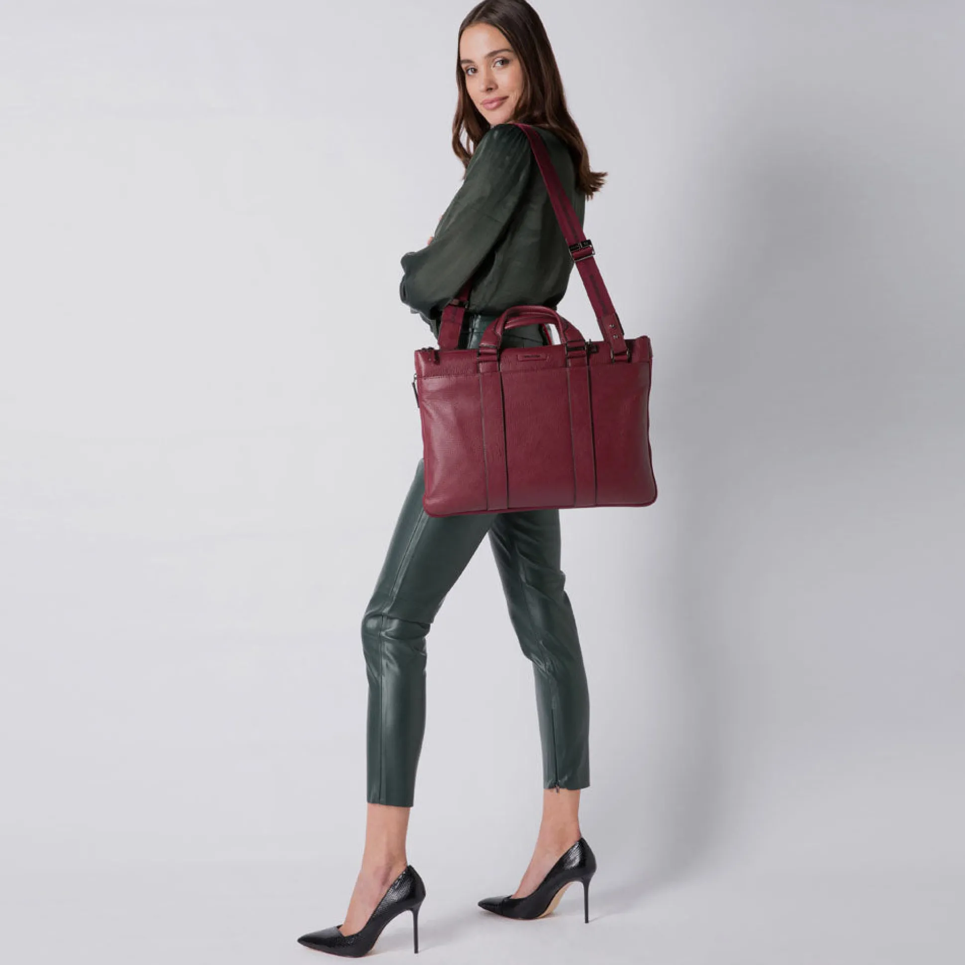 Sac fin pour ordinateur 15,6", extensible