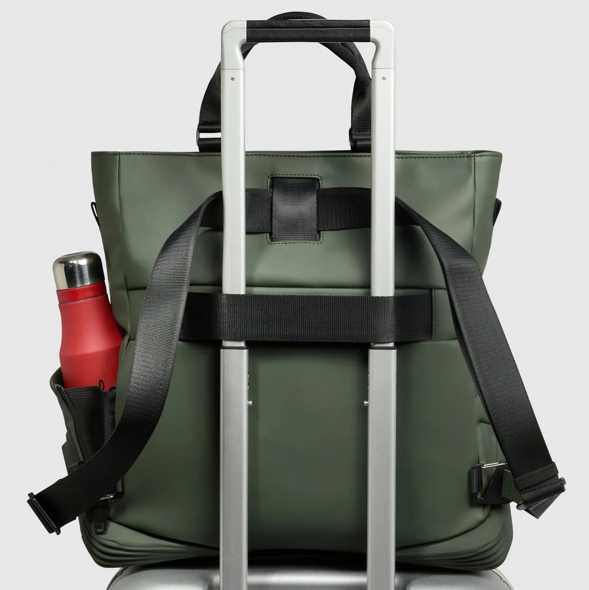 Sac vertical déperlant adaptable a sac a dòs