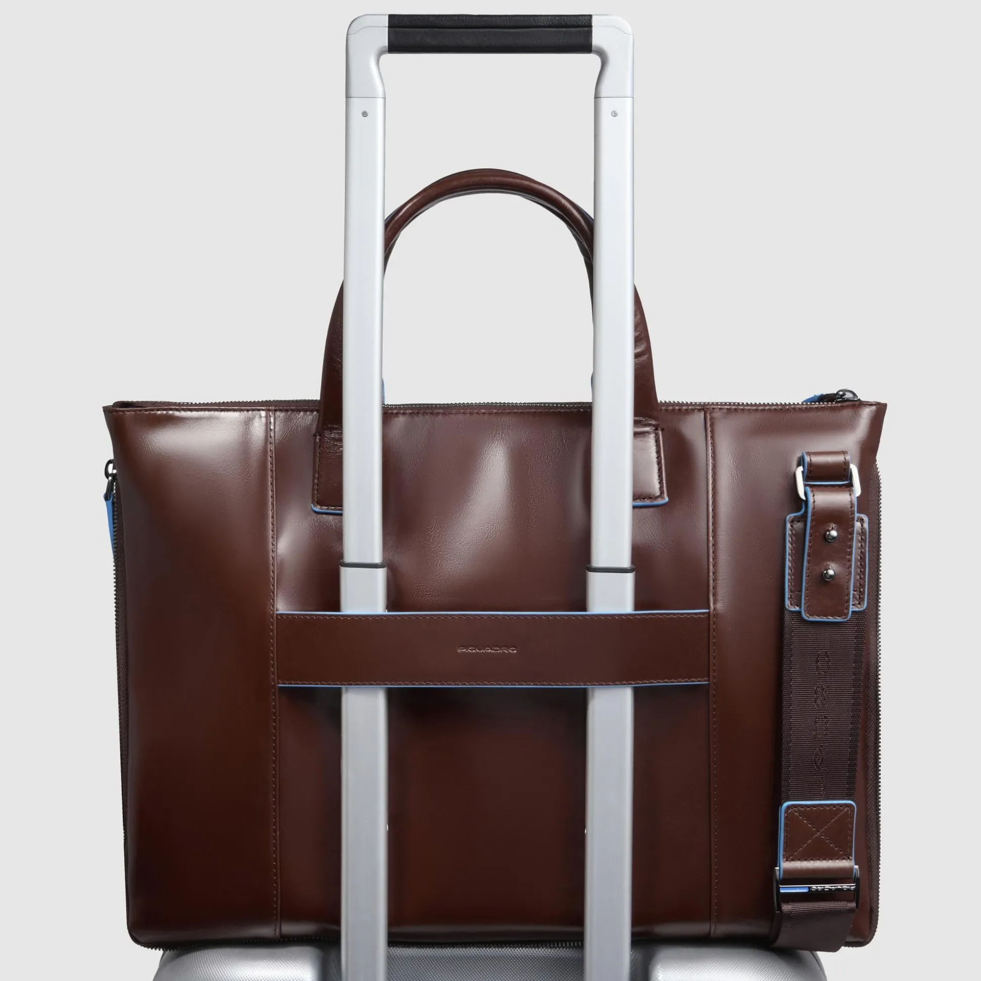 Slim computer 15,6" and iPad®Pro 12,9" bag | Shop Piquadro