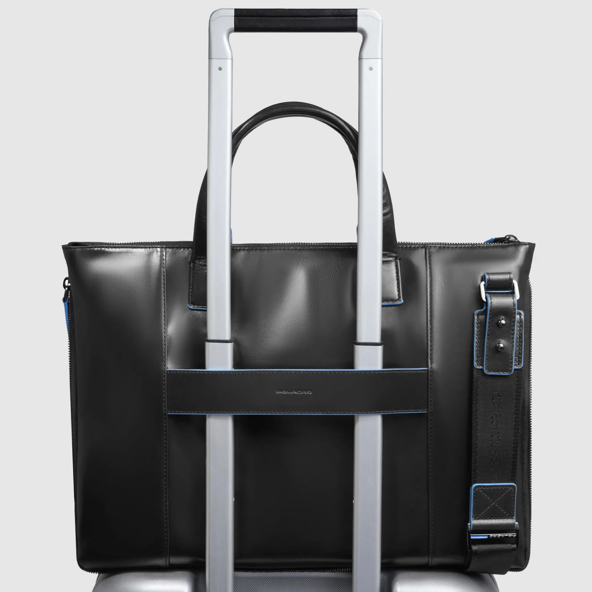 Slim computer 15,6" and iPad®Pro 12,9" bag | Shop Piquadro