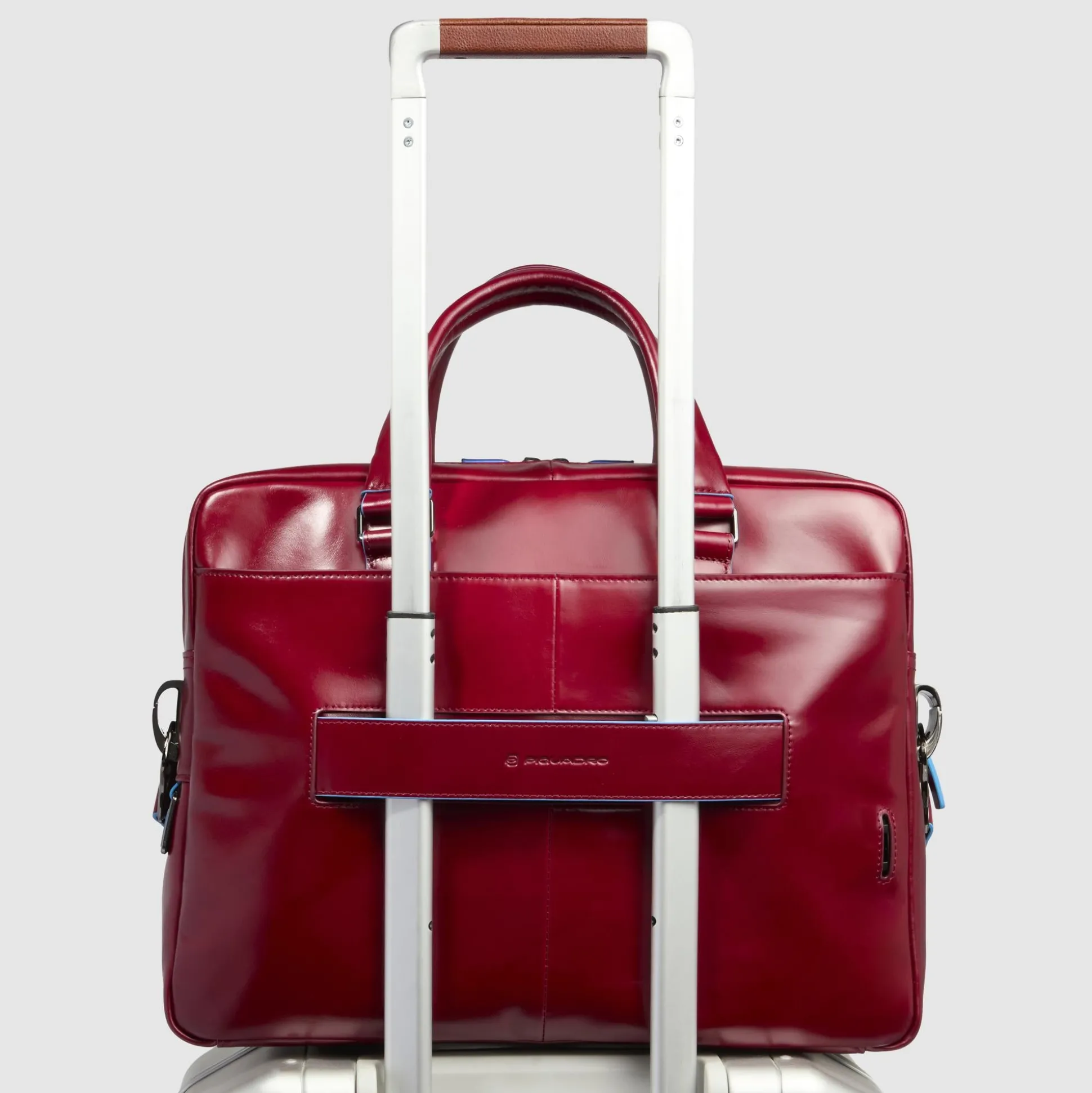 Slim computer 15" and iPad®Pro 12,9" bag | Shop Piquadro