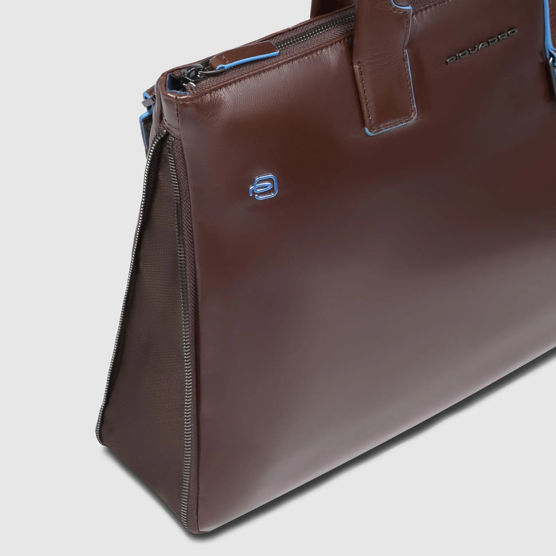 Slim computer 15,6" and iPad®Pro 12,9" bag | Shop Piquadro