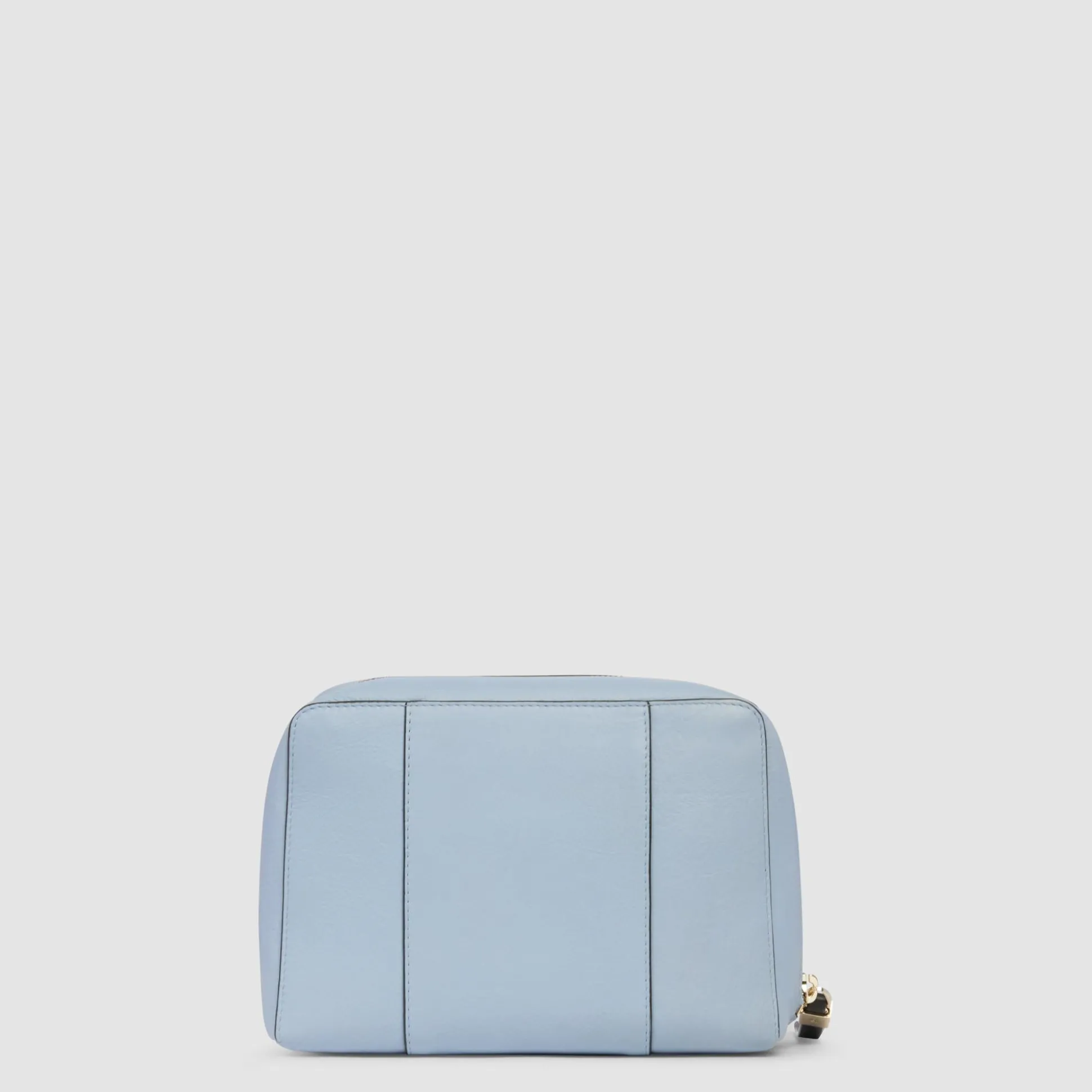 Trousse à maquillage.